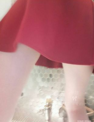 舞蹈老师呻吟粉嫩紧窄视频_BT种子下载